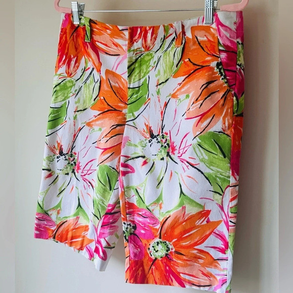 For the Republic Floral Shorts - Women’s Size 10 - Picture 4 of 13